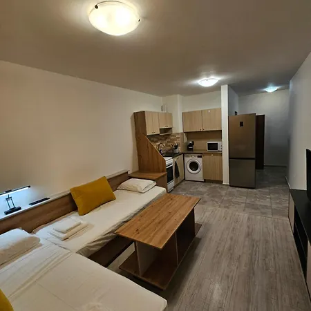Апартаменты Nest Str Tvarditsa 13